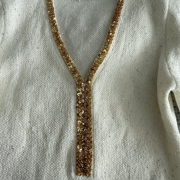 Elegant White and Gold Women's Dress - Picture 5 of 6